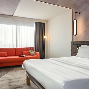 novotel-brainpark.ihotelsrotterdam.com/